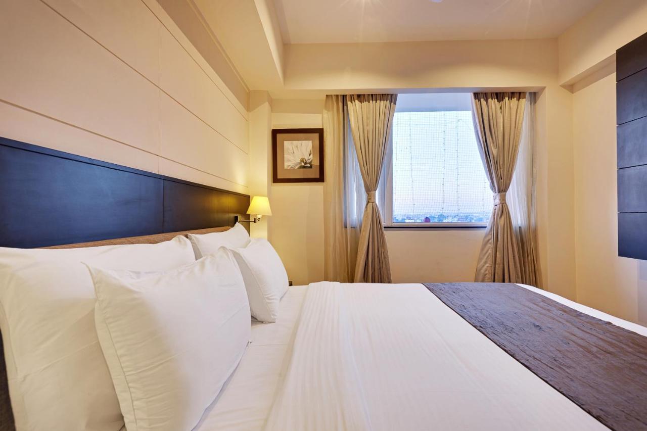 Whispering Palms Hotel Τζαϊπούρ Εξωτερικό φωτογραφία