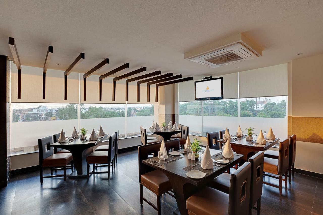 Whispering Palms Hotel Τζαϊπούρ Εξωτερικό φωτογραφία